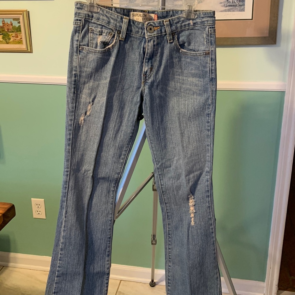 Levi’s 518 super low bootcut womens jeans
